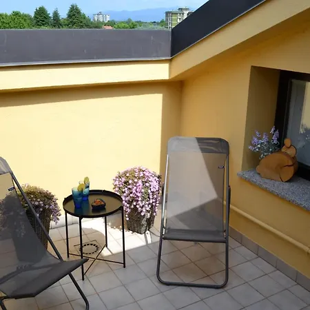 2020: A Casa! Feel At Home! Zuhause! *